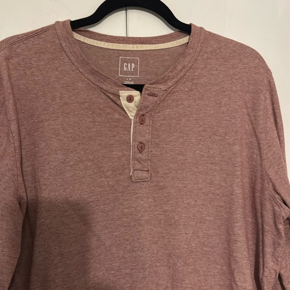 Long sleeve t-shirt